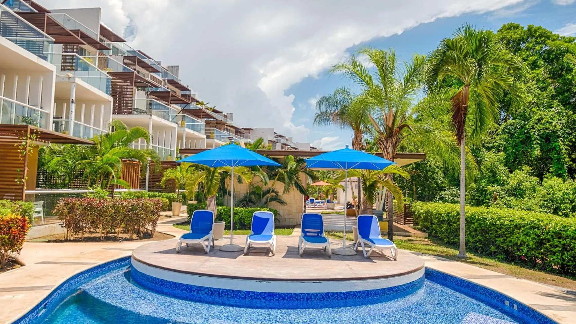 Luxurious Akumal Terrazas 2-Bedroom Condominium 0*,