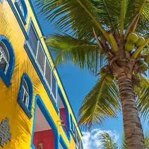 Del Sol Beachfront Акумаль