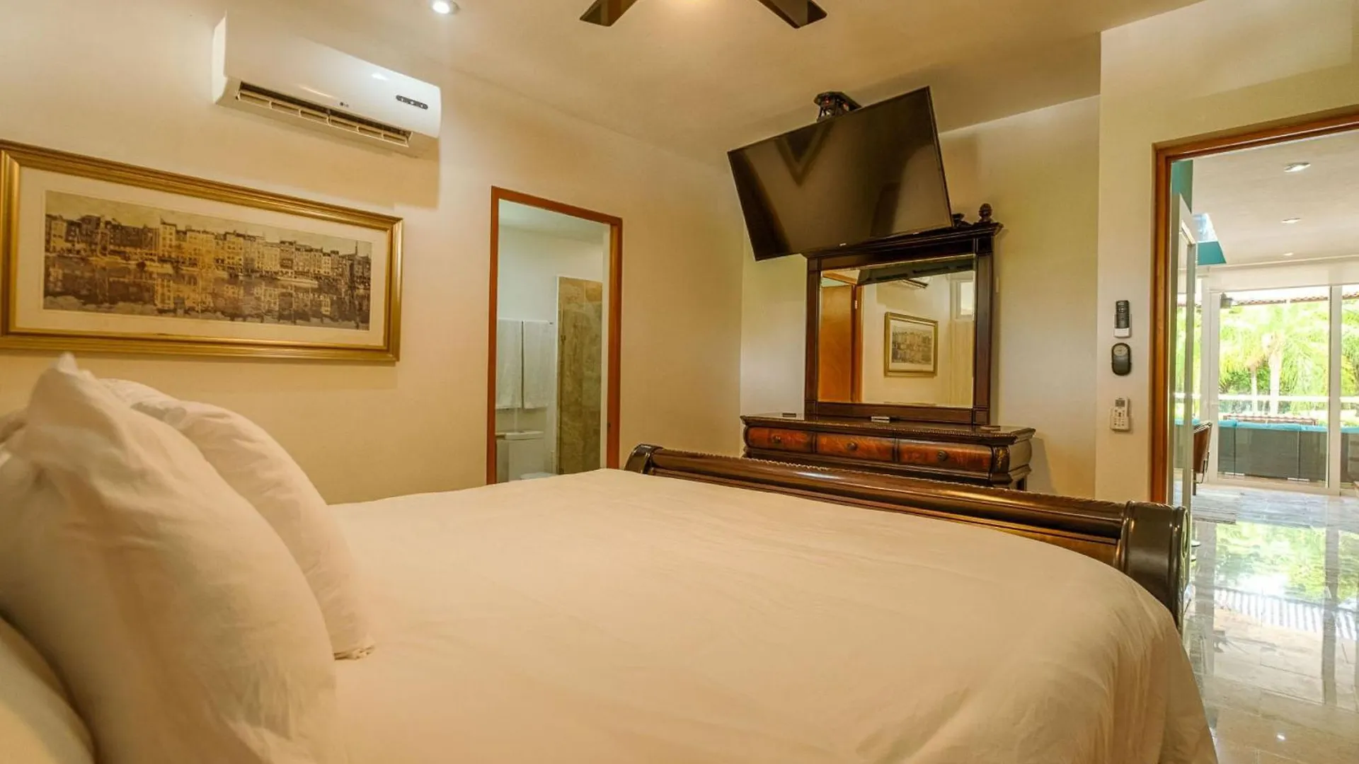Luxurious Akumal Terrazas 2-Bedroom Condominium