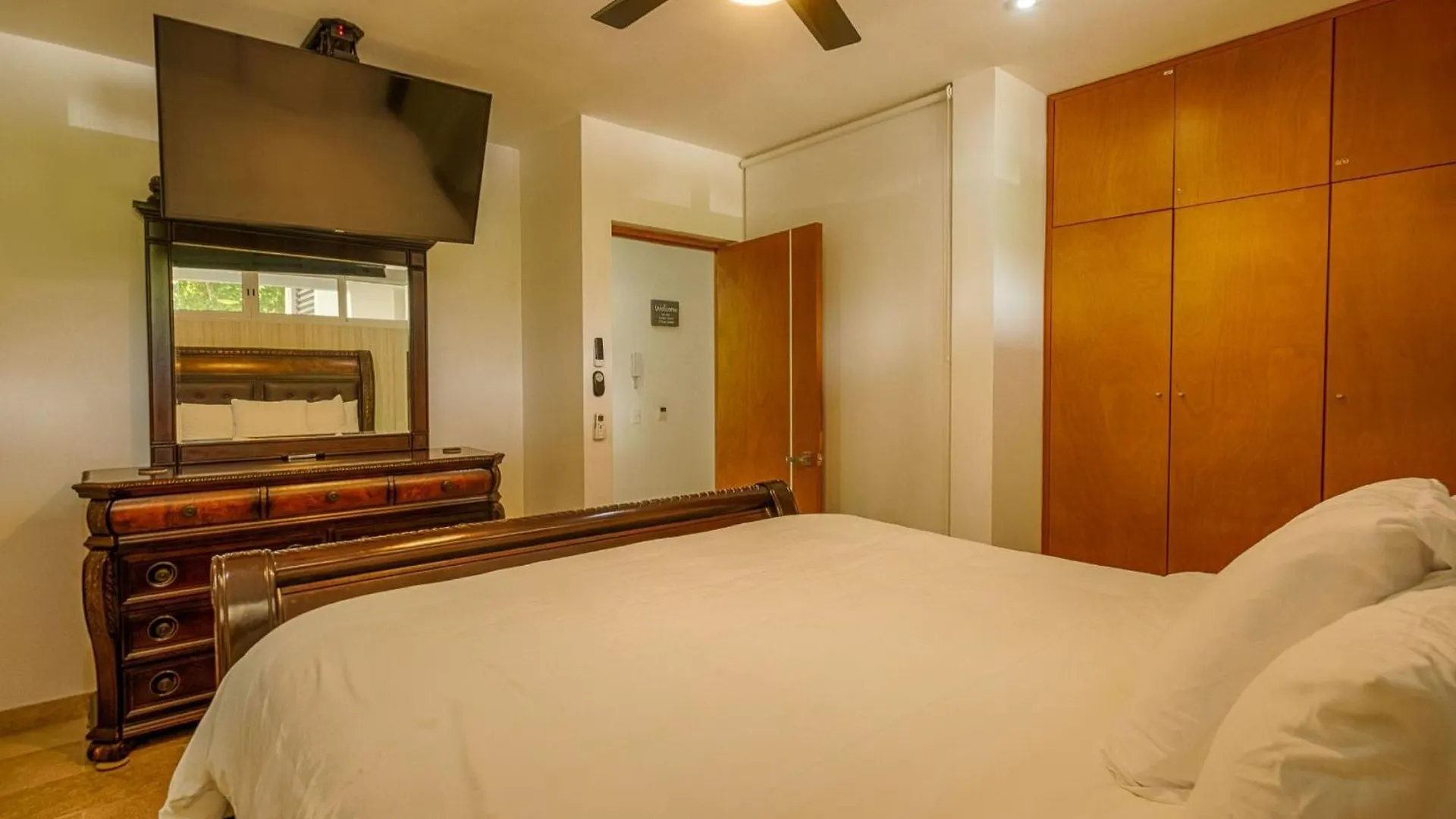Luxurious Akumal Terrazas 2-Bedroom Condominium Mexico